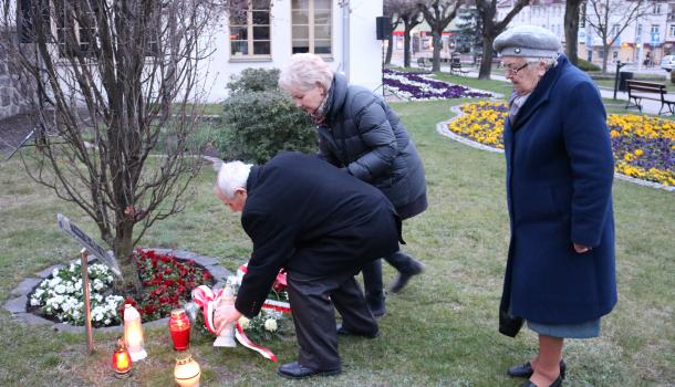 Rocznica katastrofy smoleńskiej - uroczystości w Mławie - 11