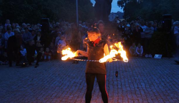 Dni Mławy - piątek w miejskim parku - 093