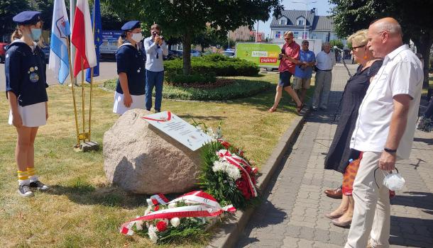 Odsłoniecie pamiątkowej tablicy - setna rocznica Bitwy Warszawskiej8a.jpg 807