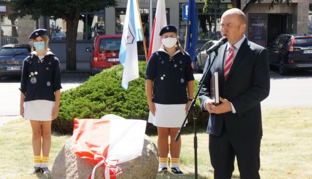 Odsłoniecie pamiątkowej tablicy - setna rocznica Bitwy Warszawskiej-31