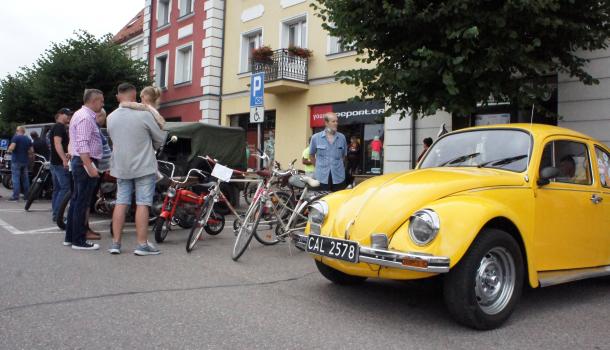 Zlot aut zabytkowych oraz motocykli klasycznych i współczesnych