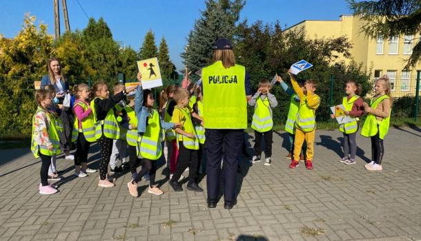 Spotkanie Pierwszaków z Panią policjantką w ZPO nr 3