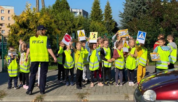 Spotkanie Pierwszaków z Panią policjantką w ZPO nr 3