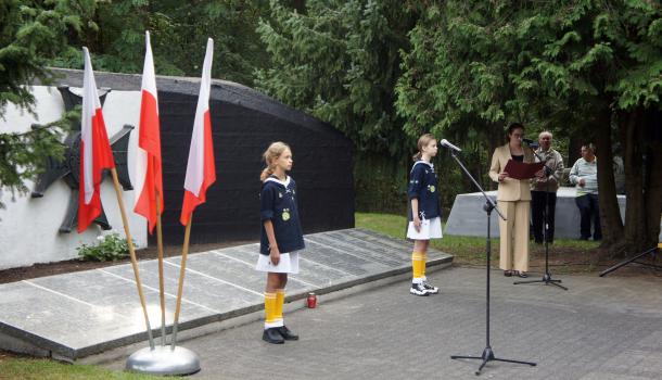 uroczystość w Uniszkach Zawadzkich