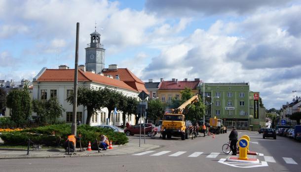 Trwa wymiana słupów oświetleniowych wraz z oprawami 3